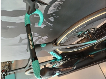 Bianchi Specialissima RC teamová edice Dura Ace Di2 +WATT karbon kola Vision 50cm 2025