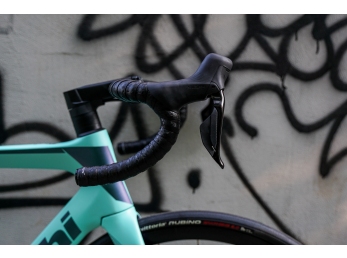 Bianchi Oltre RACE Shimano 105 mech Celeste 55cm 2024