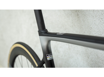 Ridley FALCN RS SRAM FORCE AXS kola DT SWISS ARC 1400 Replica L 60cm