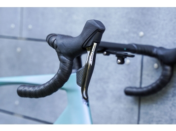 Bianchi Specialissima PRO SRAM FORCE AXS D2 - karbon kola Palladium Iridium 33 2025