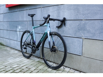 Bianchi Specialissima PRO SRAM FORCE AXS D2 - karbon kola Palladium Iridium 33 2025