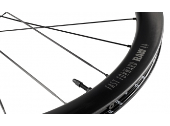 Karbonová kola RAW CS (44 mm), FFWD/CeramicSpeed 2:1, MattBlack, plášť