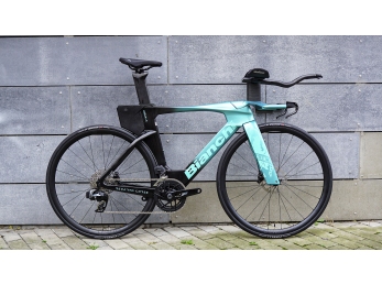 Ridley FALCN Shimano 105 Di2, UD Carbon + Candy Red Metallic + Silver