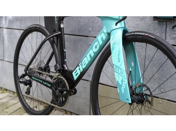 Bianchi Aquila RC Sram Rival AXS E1, Metallic Celeste Black 2026