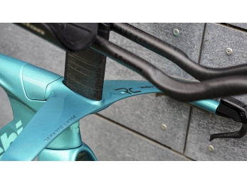 Bianchi Aquila RC Sram Rival AXS E1, Metallic Celeste Black 2026