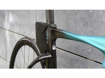 Bianchi Aquila RC Sram Rival AXS E1, Metallic Celeste Black 2026