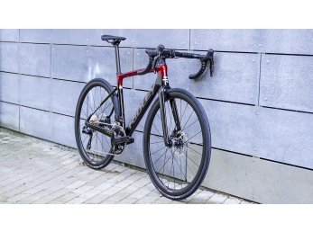 Ridley FALCN Shimano 105 Di2, UD Carbon + Candy Red Metallic + Silver