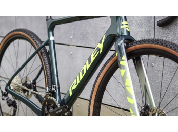 Ridley ASTR SHIMANO GRX 620x12 Storm Green Metallic/ Lime Gren