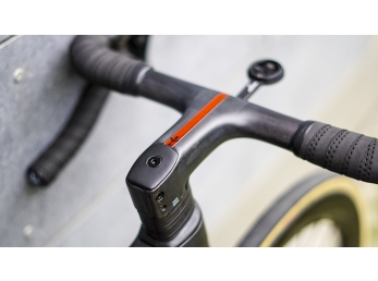 Testovací flotila Wilier VERTICALE SLR+Ultegra Di2 2x12+KLEOS 36 black M