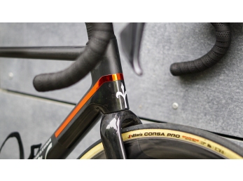 Testovací flotila Wilier VERTICALE SLR+Ultegra Di2 2x12+KLEOS 36 black M