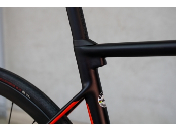 Wilier ZERO SL Disc + ULTEGRA + NDR38 black red M