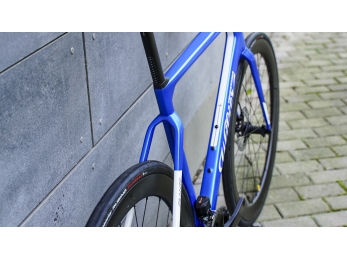 Testovací flotila Wilier FILANTE SL + SH 105 Di2 + Miche React 50 Blue  vel. XL