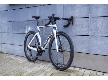 Bianchi Oltre COMP 105 Di2 12sp Whitel / Graphite 55cm 2023