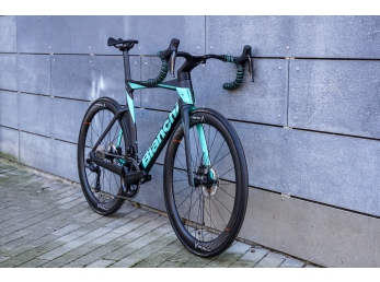 Bianchi Oltre PRO Disc Ultegra Di2 12sp Celeste 2024
