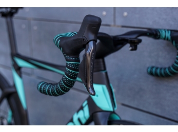 Bianchi Oltre PRO Disc Ultegra Di2 12sp Celeste 2024