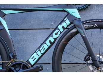 Bianchi Oltre PRO Disc Ultegra Di2 12sp Celeste 2024
