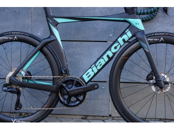 Bianchi Oltre PRO Disc Ultegra Di2 12sp Celeste 2024