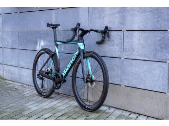 Bianchi Oltre PRO Disc Ultegra Di2 12sp Celeste 2024