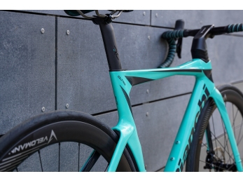 Bianchi Oltre Disc RIVAL AXS 12sp Celeste 2024