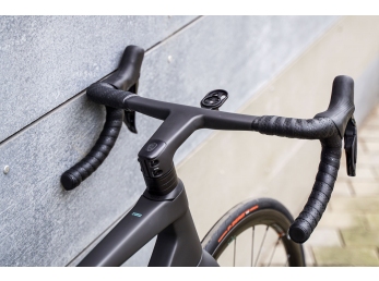 Bianchi Specialissima RC Dura Ace Di2 +WATT karbon kola RC33 2025