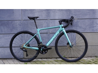 Bianchi Sprint Shimano 105 Di2 12sp Disc Metallic Celeste 2026