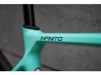 Bianchi Infinito 105 12s - Celeste glossy/black decals 2025
