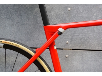 Wilier GRANTURISMO Disc + Shimano 105 Di2,  red white VELIKOST L