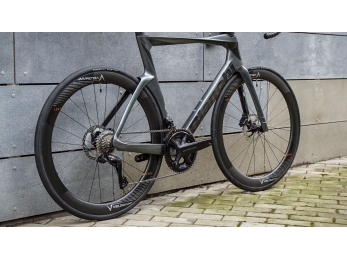 Bianchi Oltre Disc Ultegra Di2 12sp Dark Grey Metal/Graphite 2024