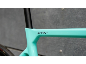 Bianchi Sprint Shimano 105 Di2 12sp  Disc Celeste/Graphite Full Glossy 2025 57cm