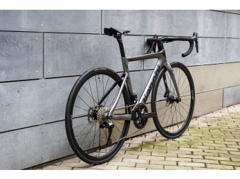 Bianchi Oltre RACE Shimano 105 Di2 Graphite Cangiante/Graph.Matt 2024