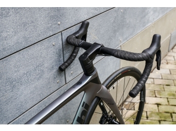 Bianchi Oltre RACE Shimano 105 Di2 Graphite Cangiante/Graph.Matt 2024