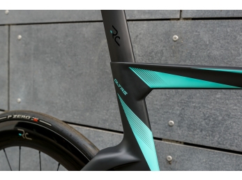 Bianchi Oltre RC Disc Black Carbon/ CK16 Luna Dura Ace  57cm