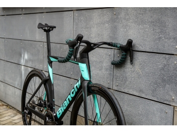 Bianchi Oltre PRO Disc Dura Ace  Di2 12sp Celeste 2024