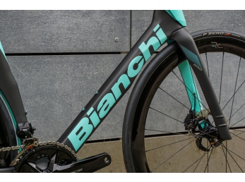 Bianchi Oltre PRO Disc Dura Ace  Di2 12sp Celeste 2024