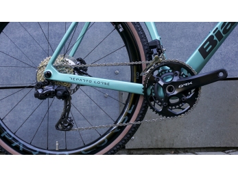 Bianchi Impulso RC SHIMANO GRX DI2 2X12 DISC CELESTE METALLIC 2026