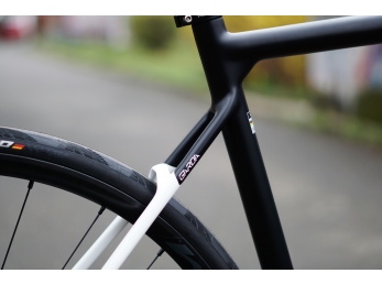 Wilier GARDA Disc+ Shimano 105 +Fulcrum black red XL