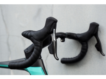 Bianchi Oltre PRO Disc FORCE AXS 12sp Graphite/CK16 Full Matt 2024