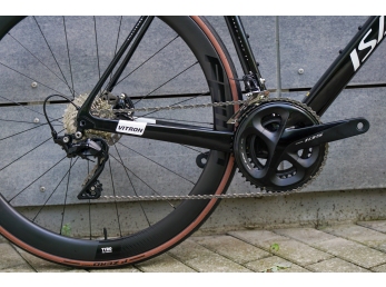 ISAAC Vitron Onyx Black  Shimano 105/ FFWD TYRO velikost L