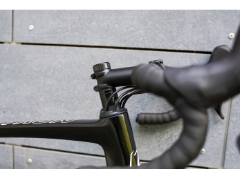 ISAAC Vitron Onyx Black Shimano 105 Shimano RS 171 velikost L