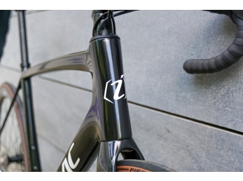 ISAAC Vitron Onyx Black  Shimano 105/ FFWD TYRO velikost L