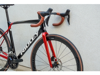 Ridley Fenix SLiC  Shimano 105 Di2/ FFWD Tyro vel. S 54cm 2023