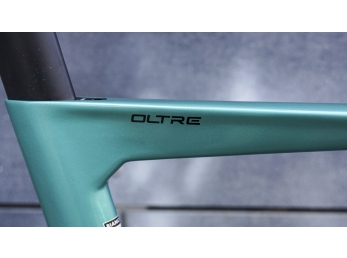 Bianchi Oltre COMP 105 Di2 12sp Metallic Celeste/Black - full glossy 2025