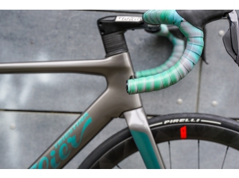 Wilier FILANTE Disc + ULTEGRA Di2 + SLR42 iride  M