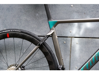 Wilier FILANTE Disc + ULTEGRA Di2 + SLR42 iride  M