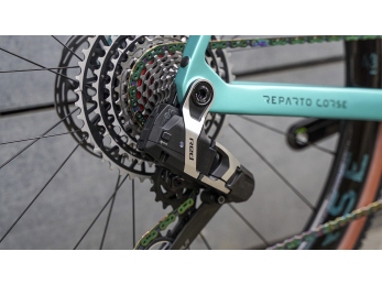 Bianchi Impulso RC SRAM RED XLPR 1X13 DISC CELESTE METALLIC 2026