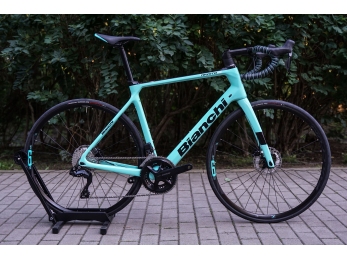 Bianchi Infinito XE Disc Shimano 105 Di2  Celeste 2023 50cm