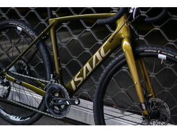 ISAAC Torus Xplore L , Shimano R7000 105  DT Swiss G 1800