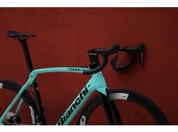 Bianchi Oltre XR4 Disc Dura Ace Di2 11sp 57cm