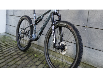 Testovací flotila Wilier URTA MAX SLR + XT 1x12 + SID + K6 grey L