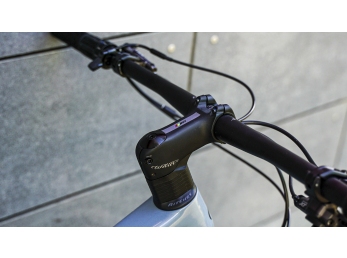 Testovací flotila Wilier URTA MAX SLR + XT 1x12 + SID + K6 grey L